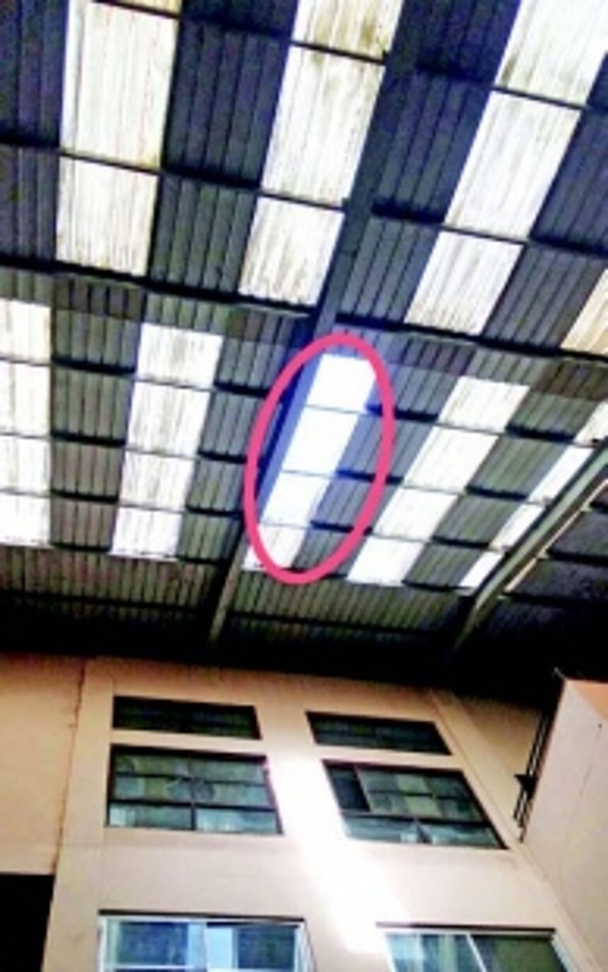 Wind blows off portion of Ponda market roof sheet