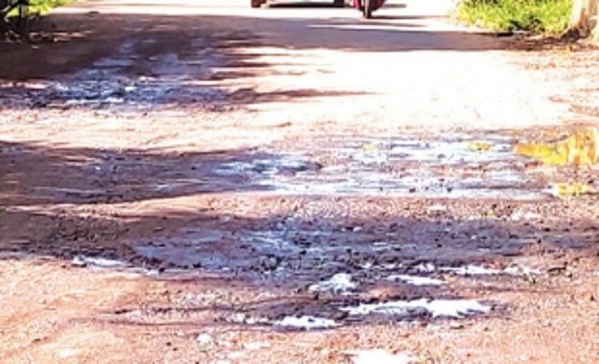 With Chaturthi round the corner,  potholed roads worry Arambol locals