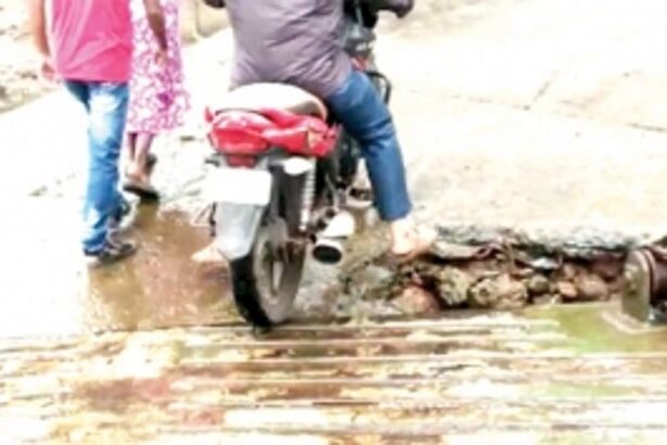 With govt failing to repair collapsed portion of Rasoi ferry ramp, thousands of commuters suffer daily