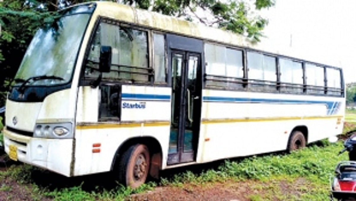 With no driver, Sanquelim  Govt College bus still unused
