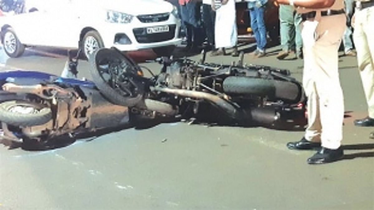 With no speed breakers or sign boards, Ponda road turns into haven for amateur bike racing, daredevilry