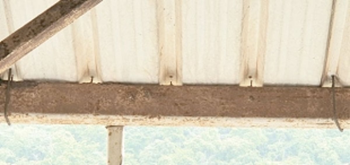 With rusted hooks, Canacona KTC bus  stand roof fair game for heavy winds