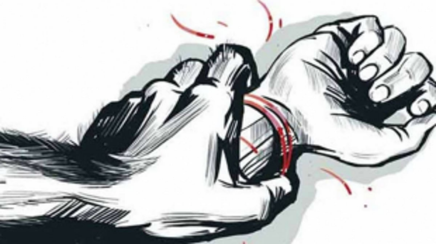 Woman Allegedly Raped by Men Posing as Policemen at Mungaoli Railway Station 1 Woman Allegedly Raped by Men Posing as Policemen at Mungaoli Railway Station