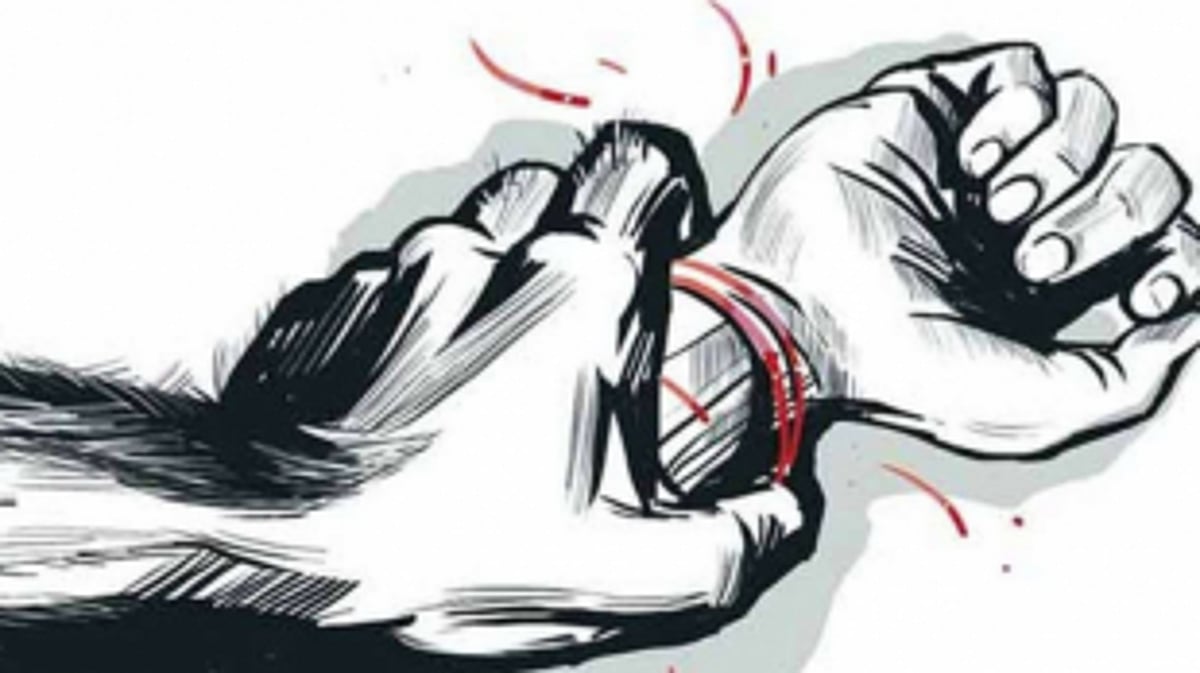 Woman Allegedly Raped by Men Posing as Policemen at Mungaoli Railway Station