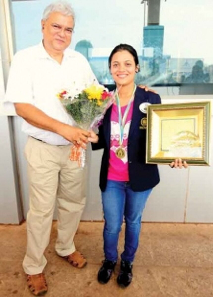 Woman Grandmaster Bhakti gets warm welcome