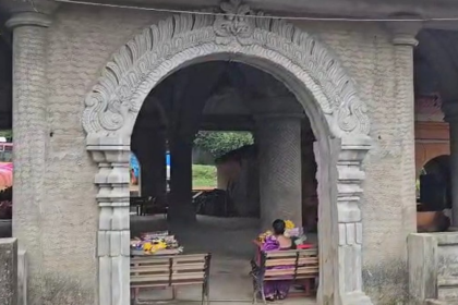 Woman Robbed of Gold Chain Inside Temple at Kelbaiwada; Accused Fled After Deception