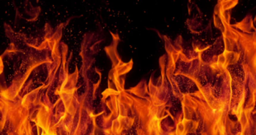 Woman attempts self-immolation in front of Vasco police station 1 Woman attempts self-immolation in front of Vasco police station