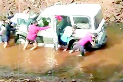 Woman dies after SUV plunges
into Tillari irrigation canal