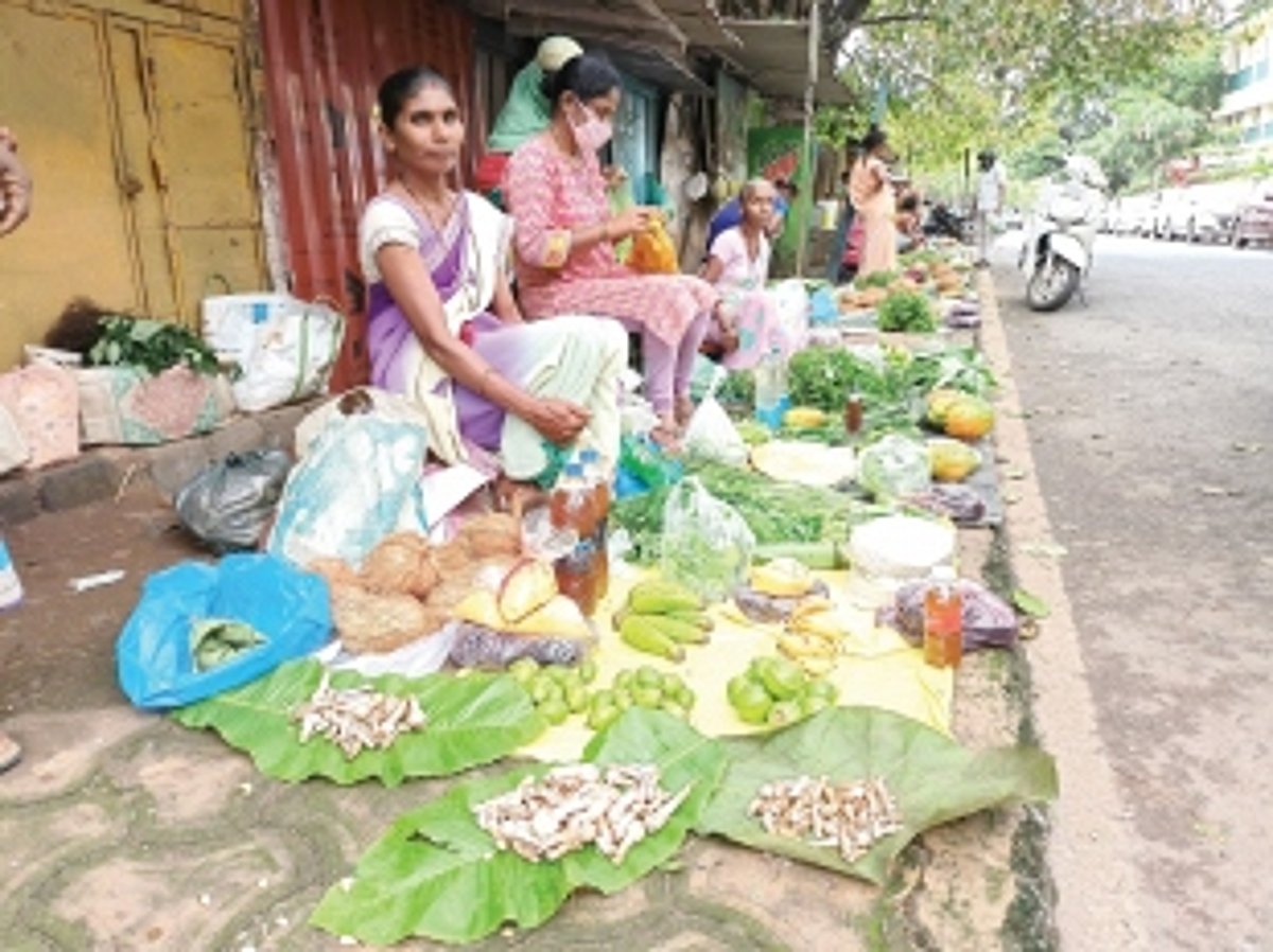 Women vendors outside Margao PS say promise of rehab not fulfilled