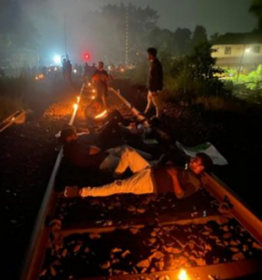 Won’t back down: Protestors on  rail line double tracking