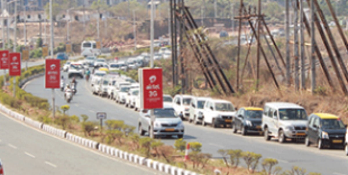 Work at Mopa airport resumes with limited workforce