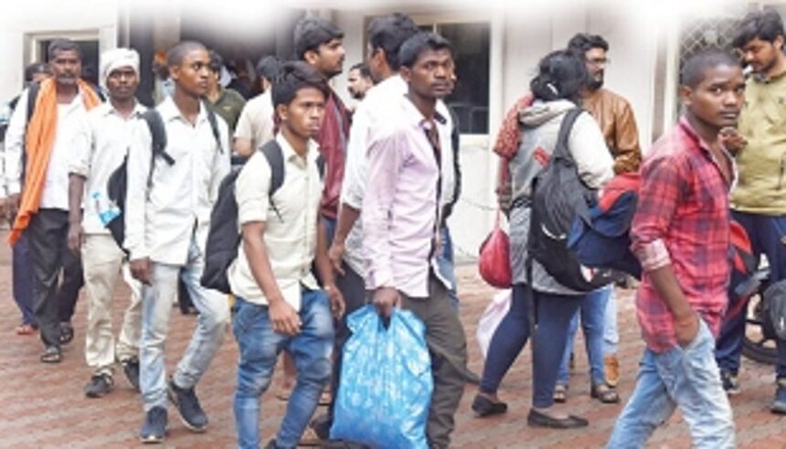 Working on identification and verification of migrants, Betalbatim VP informs locals 1 Working on identification and verification of migrants, Betalbatim VP informs locals