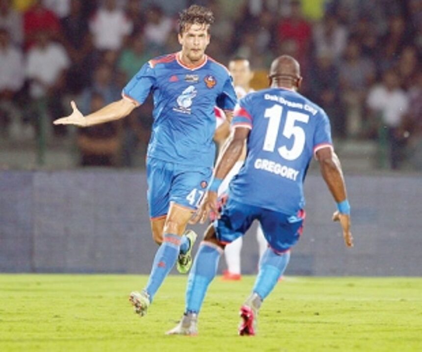 Wounded Gaurs on rampage