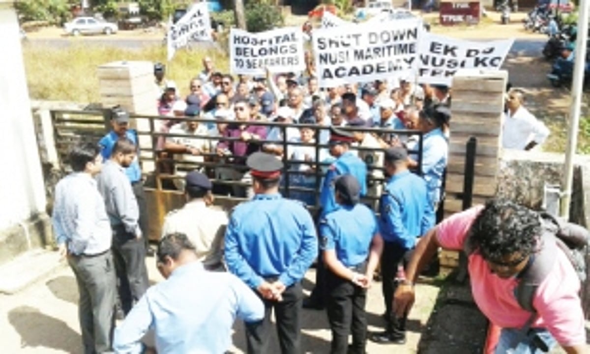 XaxtTi seafarers who will they sail with?