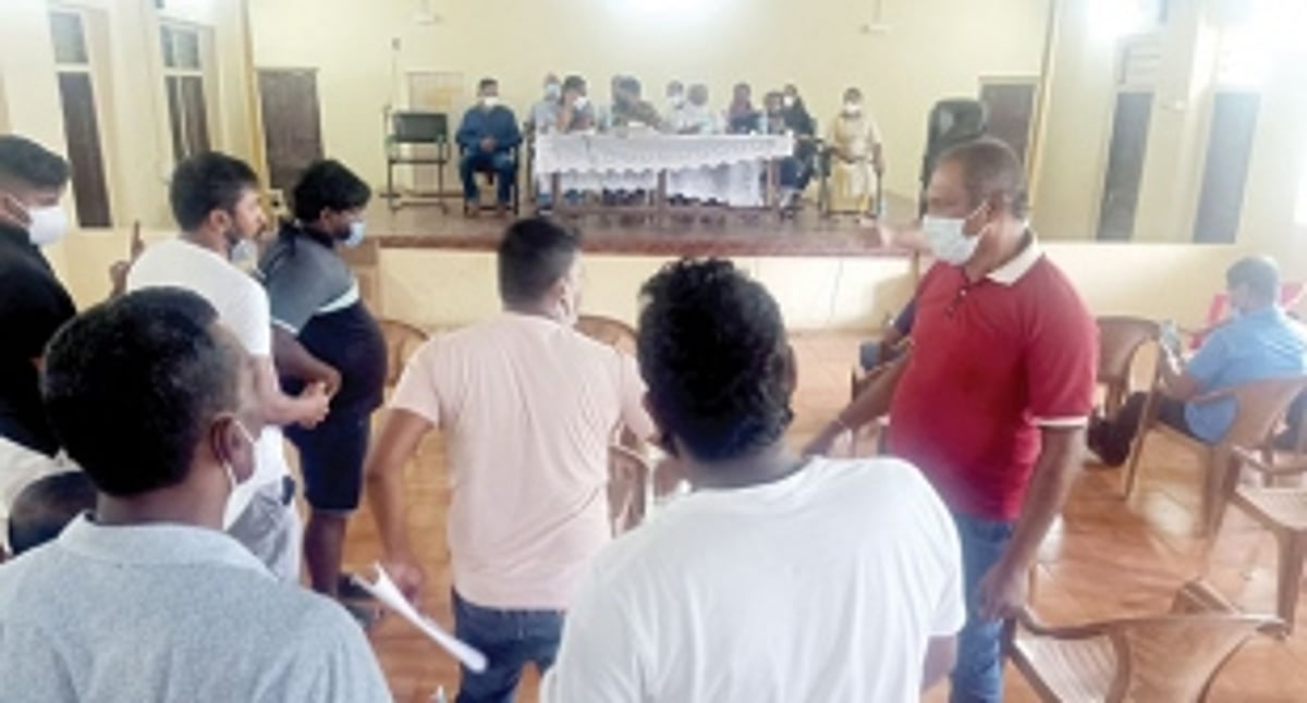 Xeldem calls for renovating  playground