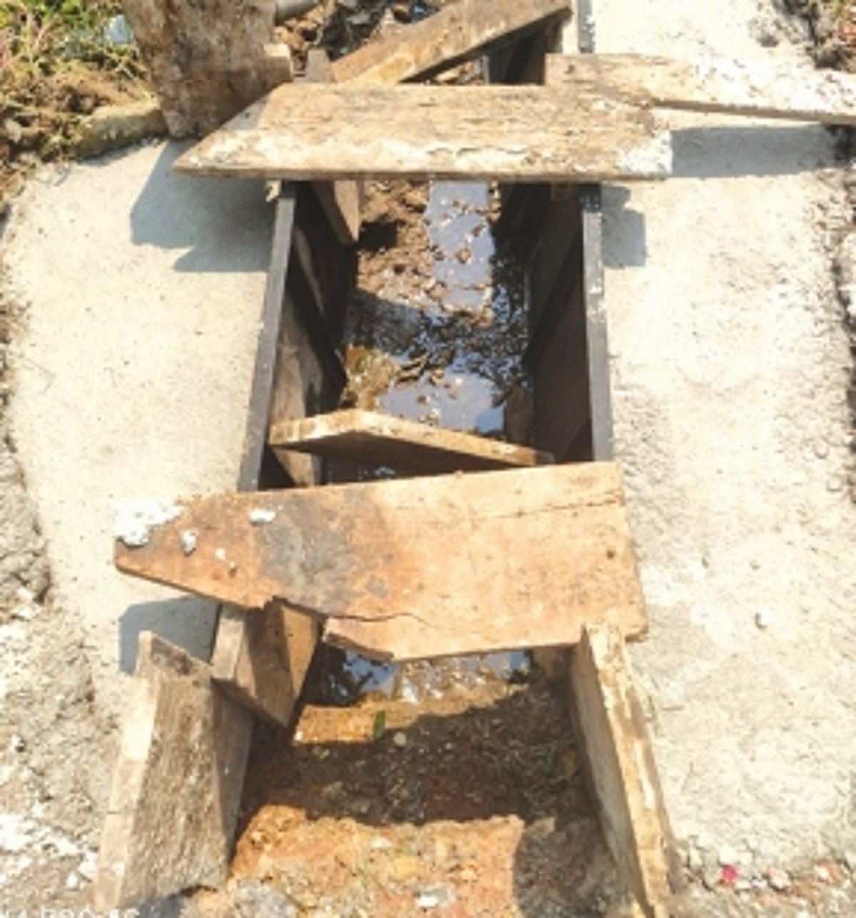 Xeldem residents heave a sigh of relief after work on drainage starts