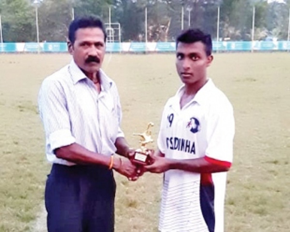 YC Manora outplay Chandor Club