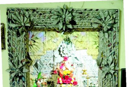 Young innovator creates eco-friendly
Ganesh décor using newspapers