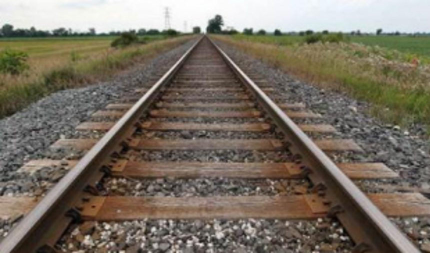 Youth from Pune found dead on rly track
