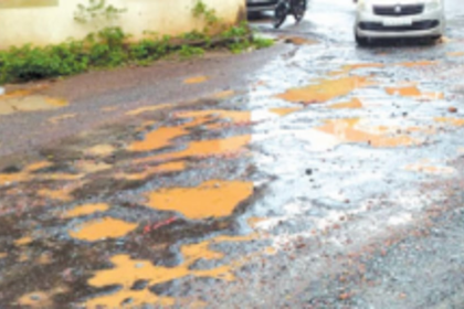 Youth set an example by  repairing Ponda potholes