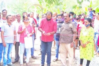 ZP member launches work of Santo Estevam internal roads