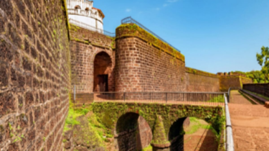 ‘Collapsed wall of  Cabo de Rama fort needs urgent attention’