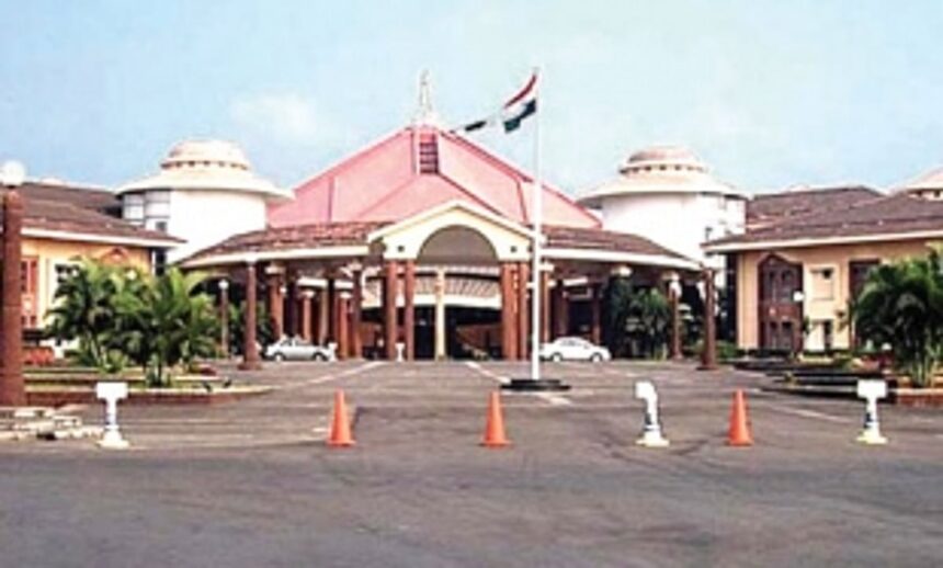 ‘Congress Chhodo Yatra’ begins in Goa; eight MLAs defect to BJP