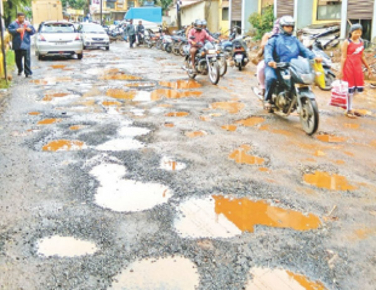 ‘Fix dangerous roads first, and then levy fines on helmet-less pillions’