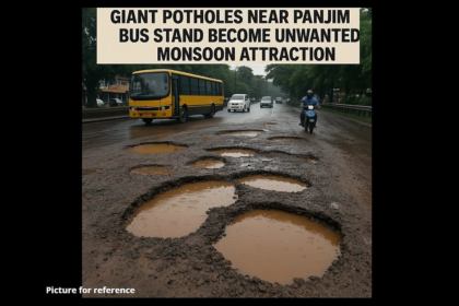 ‘KTC Valley View’: Giant Potholes Near Panjim Bus Stand Become Unwanted Monsoon Attraction