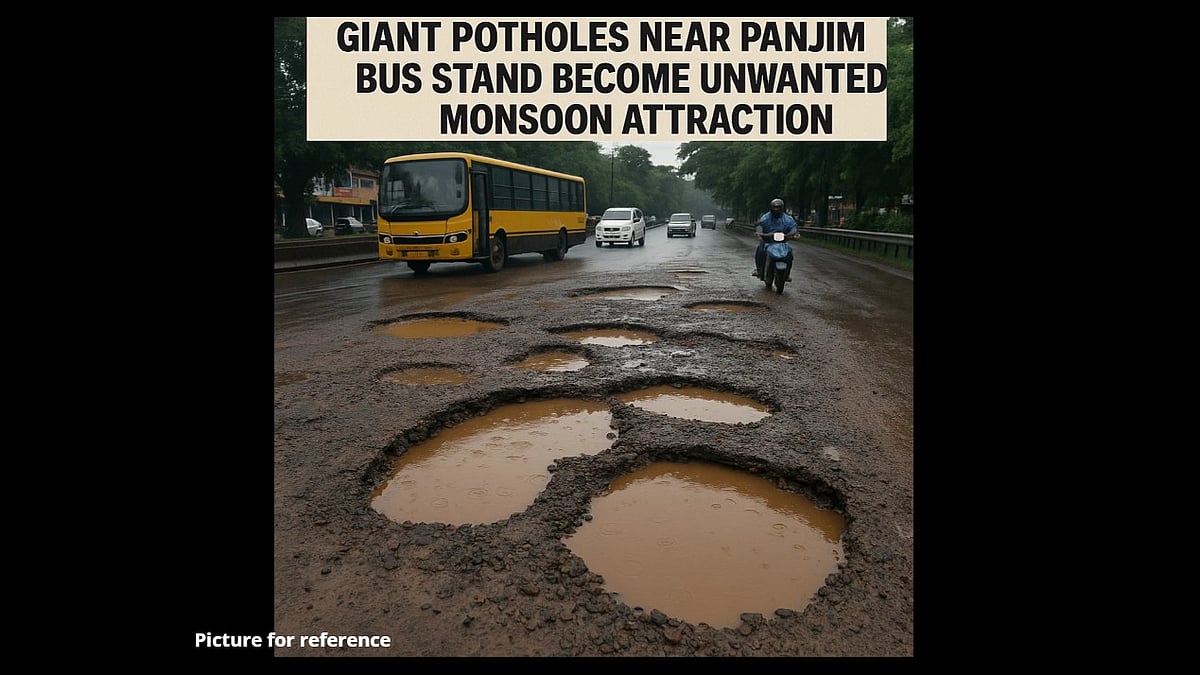 ‘KTC Valley View’: Giant Potholes Near Panjim Bus Stand Become Unwanted Monsoon Attraction