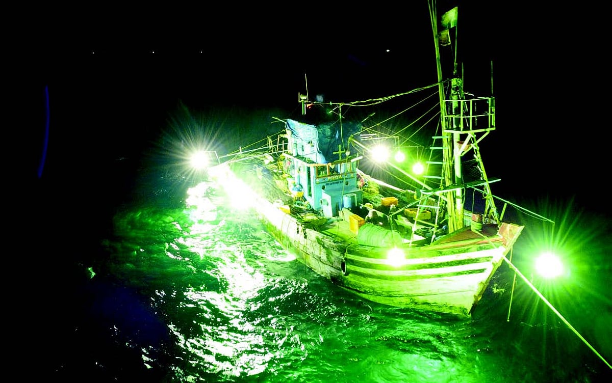 ‘LED fishing, bull trawling disrupt natural breeding cycles, cause fish famine’
