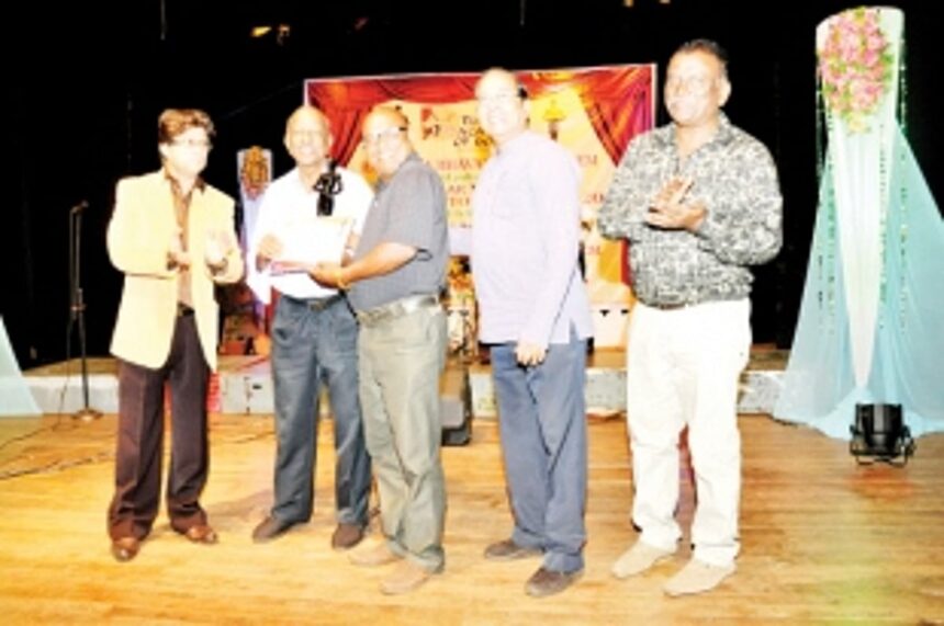 ‘Pai’ excels at TAG’s Popular Tiatr Festival 1 ‘Pai’ excels at TAG’s Popular Tiatr Festival