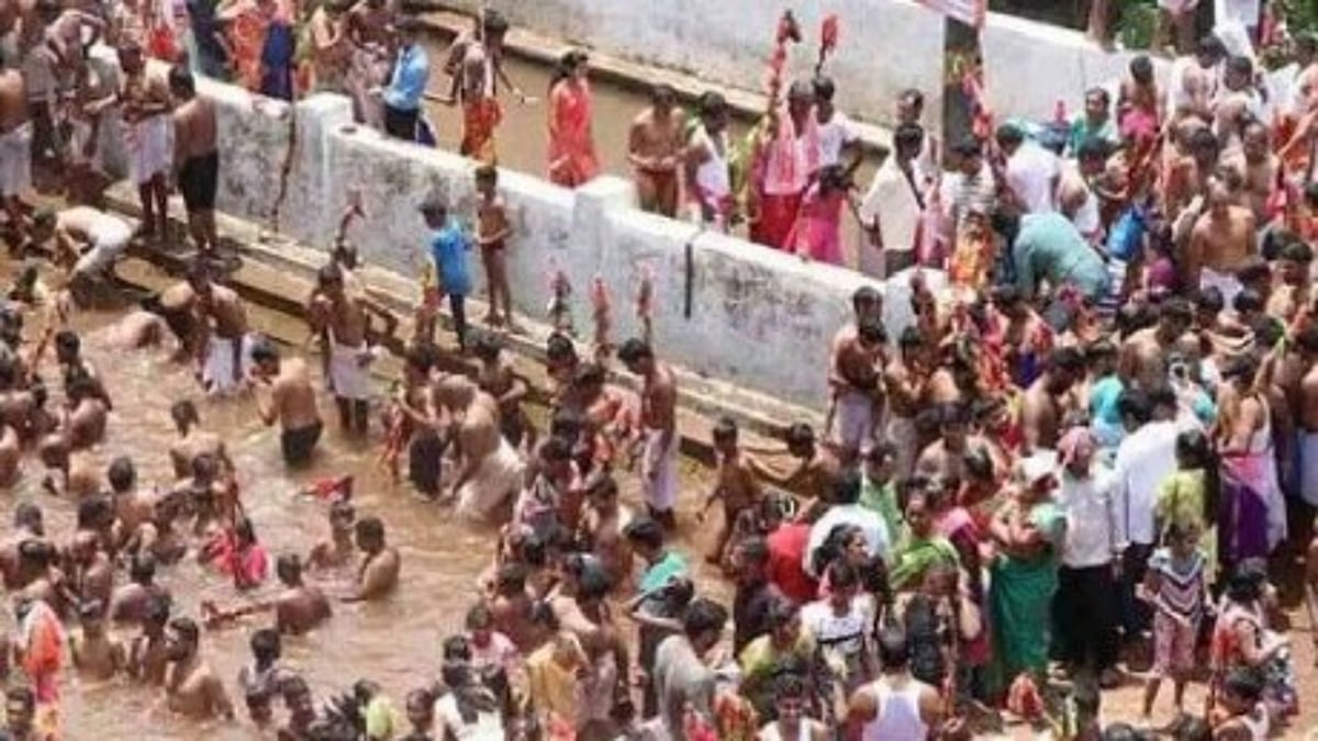 ‘People Fell Like Dominoes’: Eyewitnesses Recount Horror of Shirgao Stampede