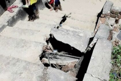 ‘Suicidal steps’ at Sernabatim Beach