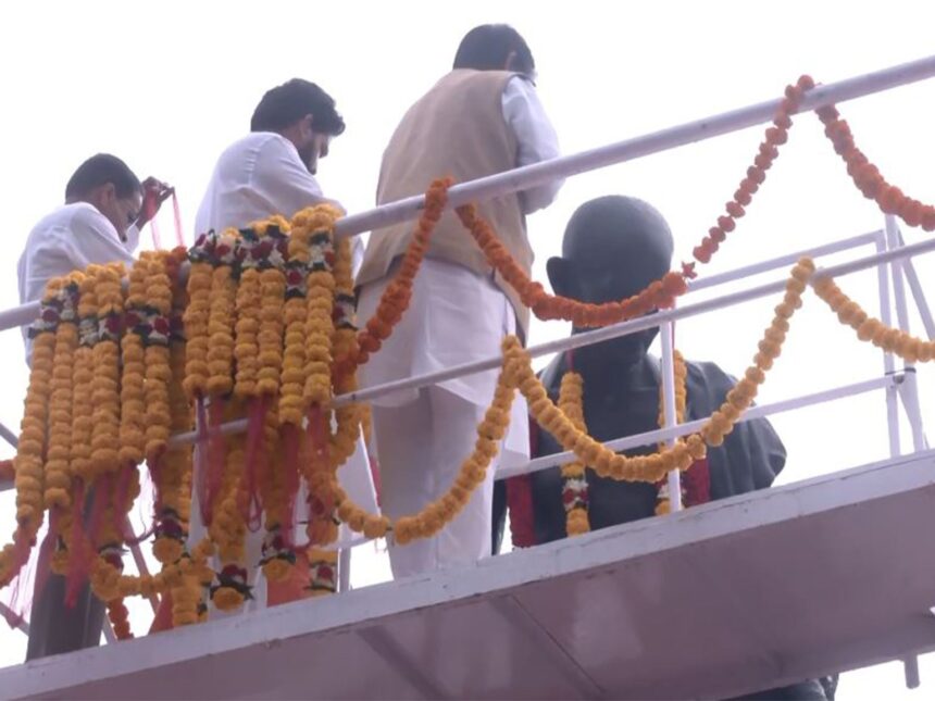 Goa CM Pramod Sawant Honors Mahatma Gandhi on His 156th Birth Anniversary 1 ANI 20251002075514 1536x1152 1