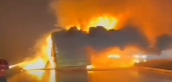 Tragic Bus Fire on Hyderabad-Bengaluru Highway Claims 12 Lives, 15 Injured 1 Screenshot 2025 10 24 093057