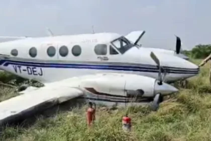 d9u229g private jet skids off runway in up 650x400 09 October 25