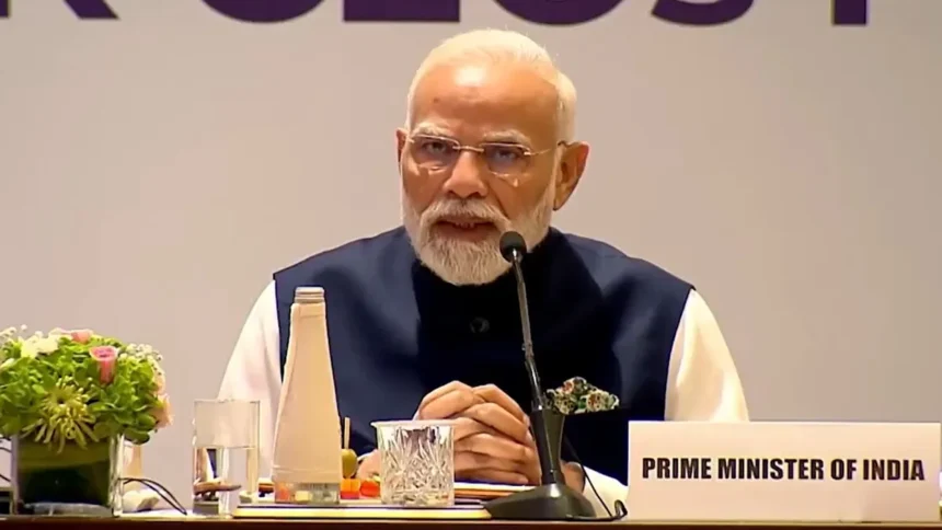 pm modi at ceo forum 1760007267 1