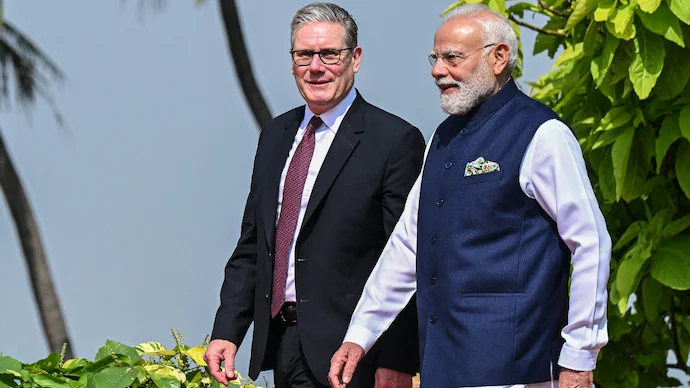 Starmer fires back: UK PM rejects Trump’s ‘dead economy’ dig 1 uk pm with pm modi 092146871