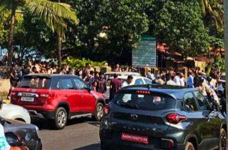 Student injured in road mishap outside Verna school 1 ScreenShot Tool 20251115162823