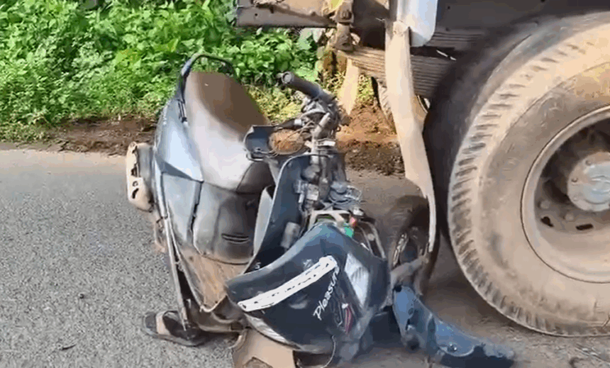Bike Crashes Into Truck at Gandhinagar Dhadem; Rider from Sanvordem Critically Injured 1 Screenshot 2025 11 06 095532
