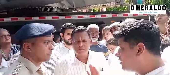 Tension rises in Velsao as villagers block RVNL underpass work 1 image 30