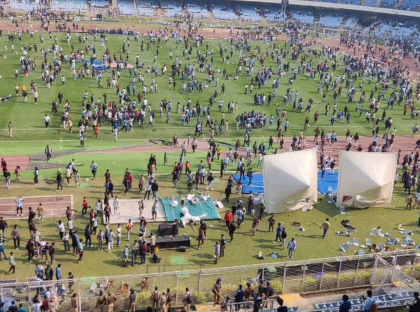 Kolkata Crowd Turns Restless As Lionel Messi Leaves Early, Fans Resort To Vandalism 1 20251213072714 messi fans e1765624804765