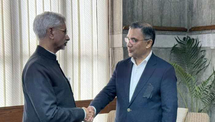 EAM Jaishankar meets BNP leader Tarique Rahman during Khaleda Zia funeral visit 1 AA1TkA7Z