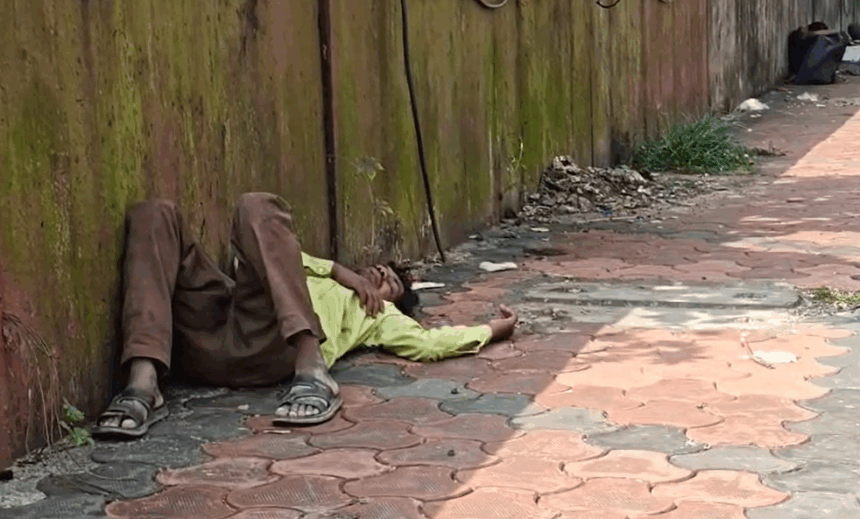 Migrants Seen Intoxicated on Margao Footpaths; Kavlekar Slams MMC for Inaction 1 Screenshot 2025 12 01 135626