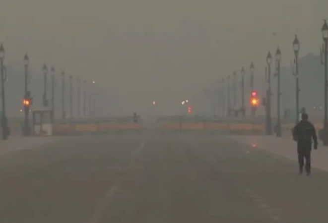 Delhi’s Air Quality Deteriorates Again, AQI Slips Back to ‘Very Poor’ at 307 1 Screenshot 2025 12 12 091825