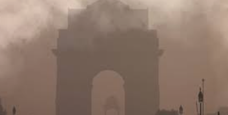 Delhi Chokes Under Severe Smog as AQI Nears 500, Flights Disrupted and Visibility Drops 1 Screenshot 2025 12 15 093520