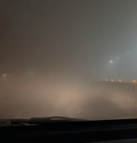 Dense Fog Disrupts Delhi Flights as Visibility Drops to 50 Metres; IMD Issues Red Alert 1 Screenshot 2025 12 30 094038