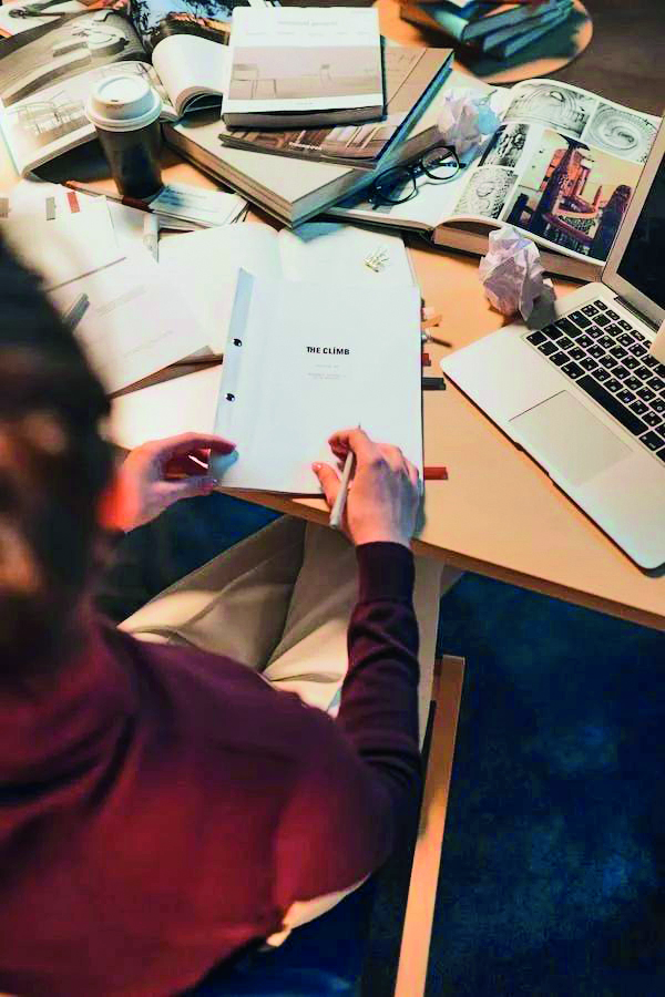 Rethinking Social Media for Kids Through Restrictions and Bans 2 Academic Performance Takes a Hit
