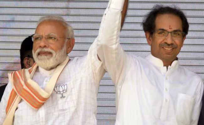 “I Campaigned Twice for PM Modi, He Split My Party,” Says Uddhav Thackeray 1 bmn1oadg pm modi with uddhav thackeray